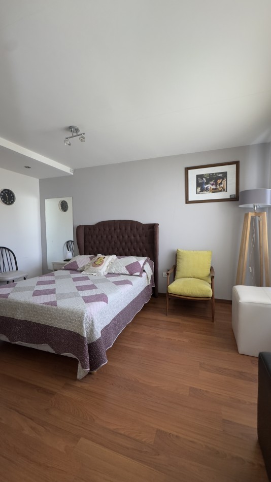 CHALET 5 AMB CON PARQUE Y QUINCHO - LOTE 10X33 - ZONA STELLA MARIS