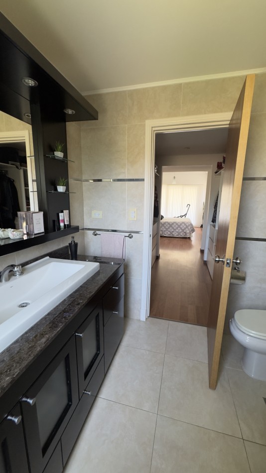 CHALET 5 AMB CON PARQUE Y QUINCHO - LOTE 10X33 - ZONA STELLA MARIS