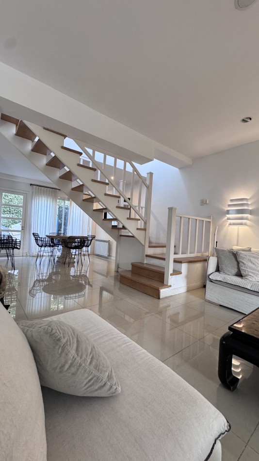 CHALET EN LO MEJOR DE PLAYA GRANDE