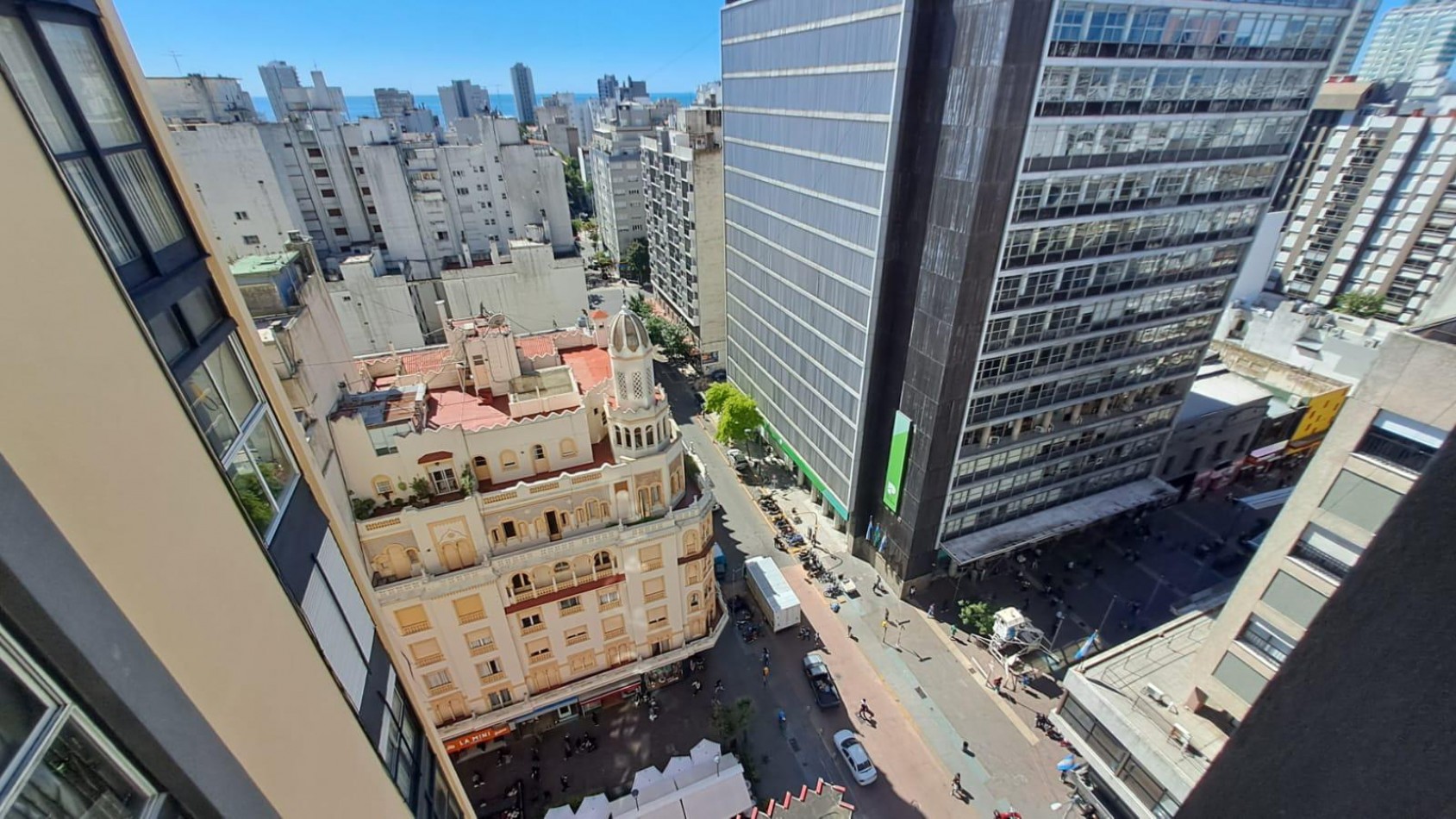 DEPARTAMENTO 4 AMBIENNTES PEATONAL