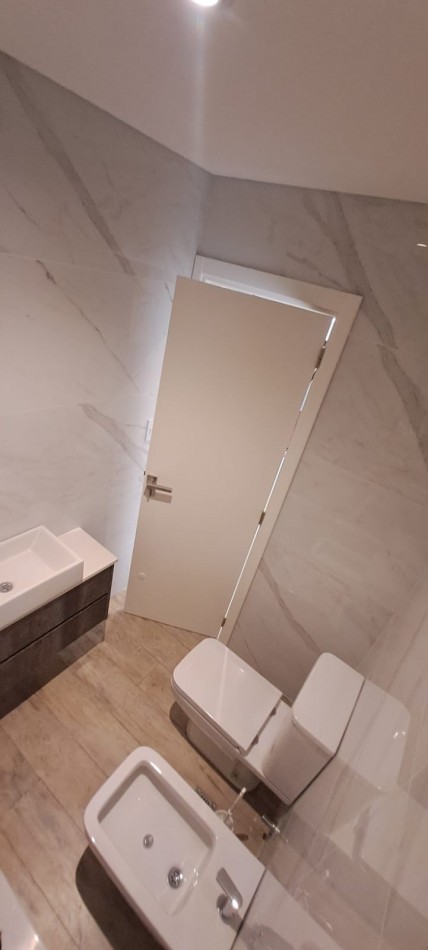 2 AMBIENTES A ESTRENAR CON COCHERA - EDIFICIO GENUS - LA RIOJA 3728