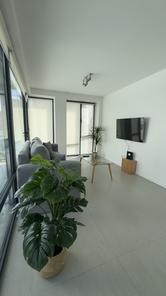 3 ambientes con cochera - Edificio Malecon Varese