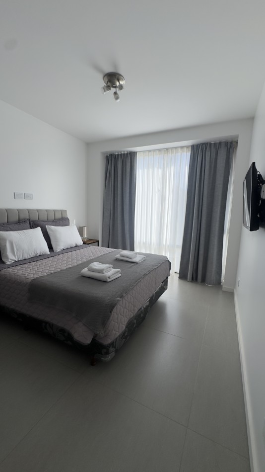3 ambientes con cochera - Edificio Malecon Varese