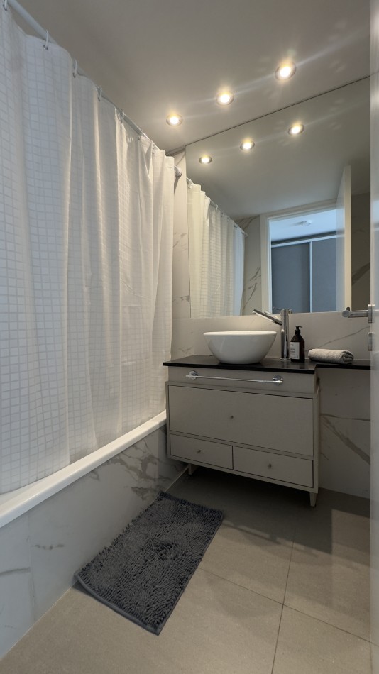 3 ambientes con cochera - Edificio Malecon Varese