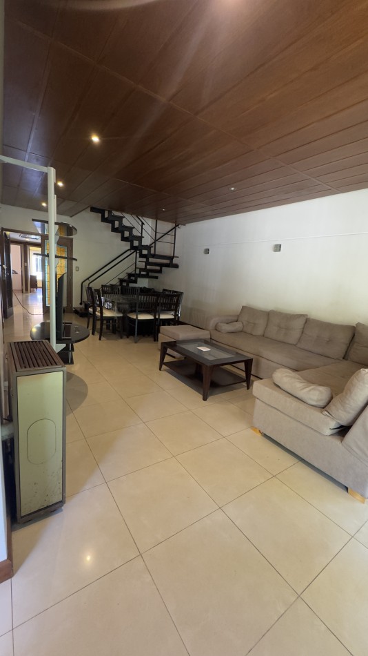ALQUILER DE MARZO A DICIEMBRE - Chalet sobre lote 10x33 - Excelente entorno! A 5 cuadras de Guemes