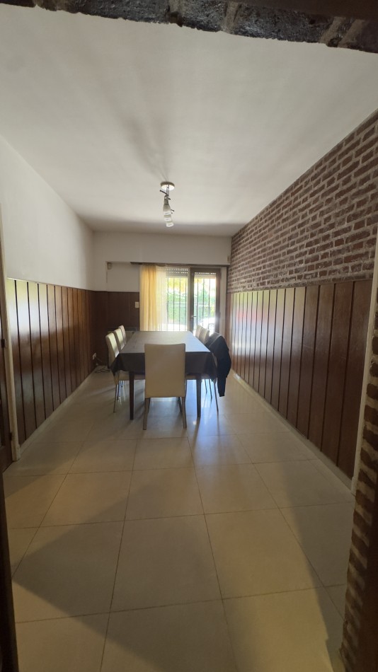 ALQUILER DE MARZO A DICIEMBRE - Chalet sobre lote 10x33 - Excelente entorno! A 5 cuadras de Guemes
