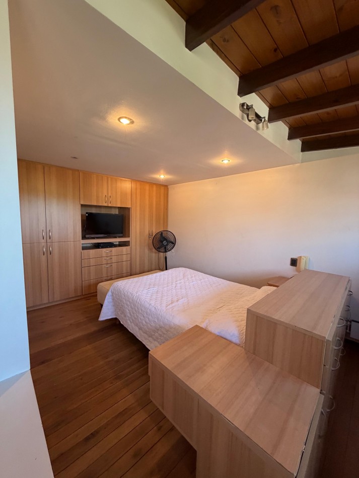ALQUILER DE MARZO A DICIEMBRE - Chalet sobre lote 10x33 - Excelente entorno! A 5 cuadras de Guemes