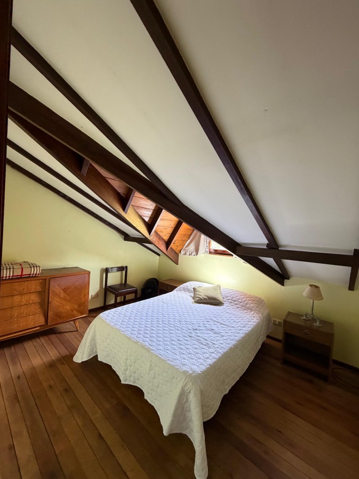 ALQUILER DE MARZO A DICIEMBRE - Chalet sobre lote 10x33 - Excelente entorno! A 5 cuadras de Guemes