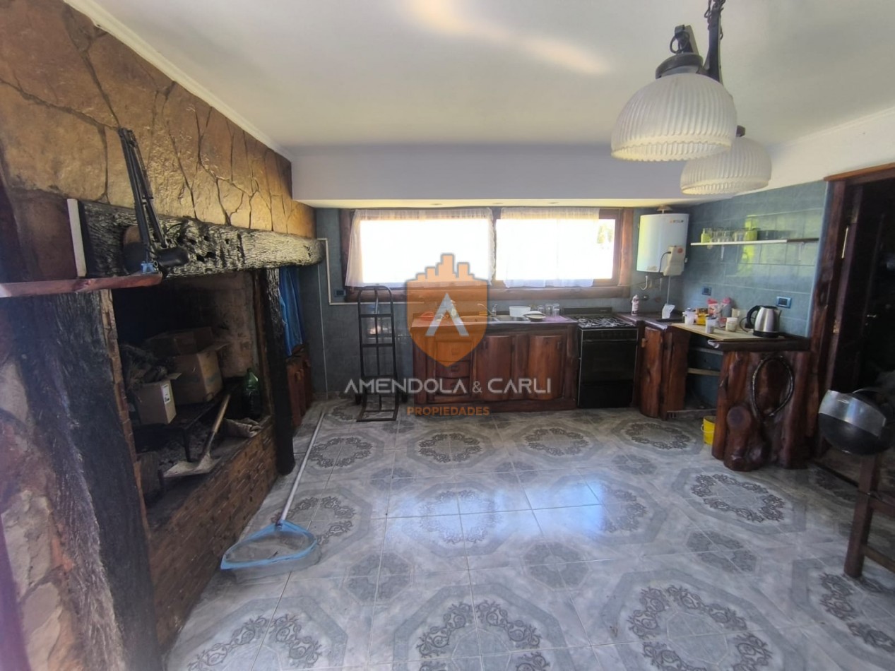 Chalet en Sierra de los Padres sobre lote de 700mts