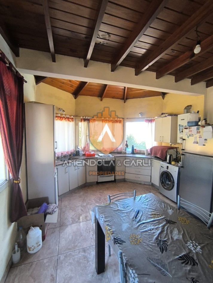 Chalet en Sierra de los Padres sobre lote de 700mts