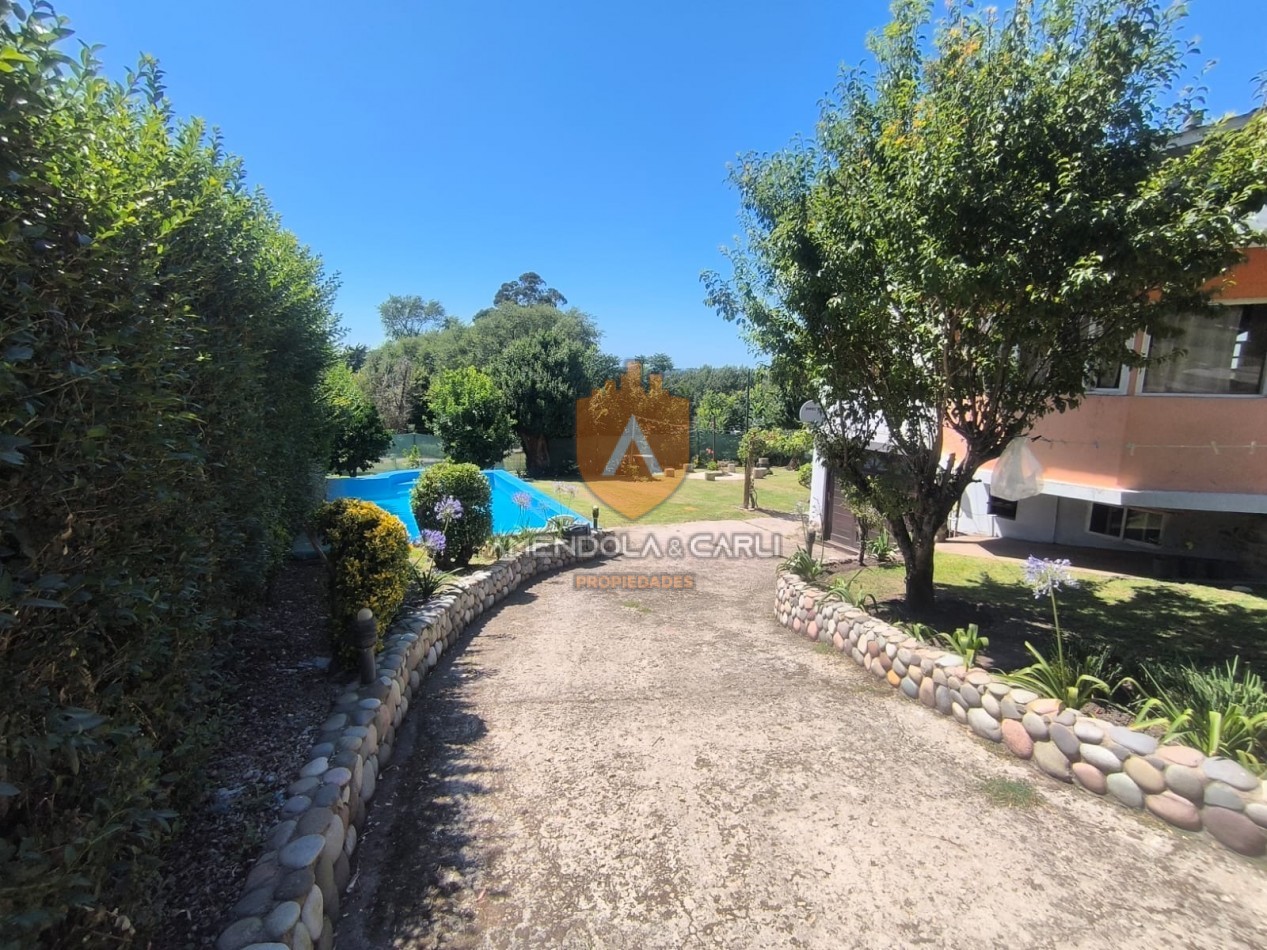 Chalet en Sierra de los Padres sobre lote de 700mts