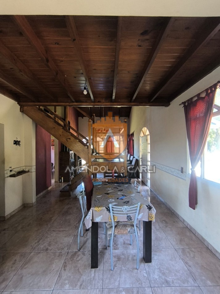 Chalet en Sierra de los Padres sobre lote de 700mts