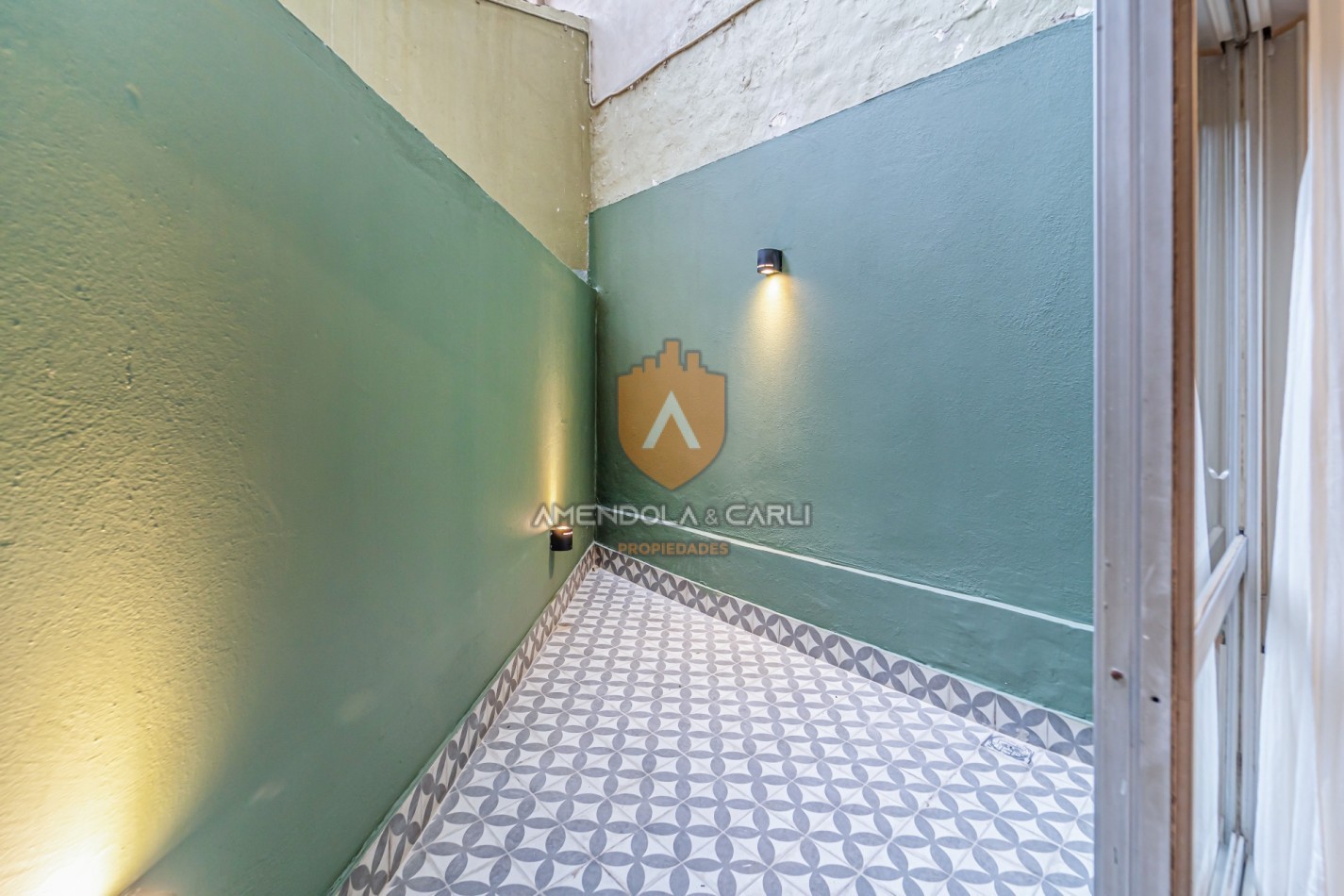 Departamento 2 amb en PB a la calle 