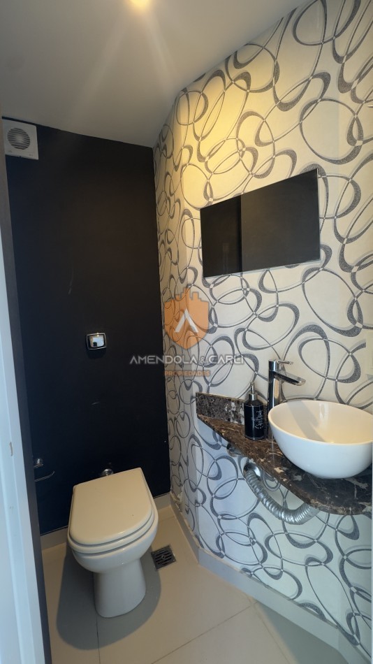 DEPARTAMENTO 3 AMBIENTES CON COCHERA - PLAYA CHICA 
