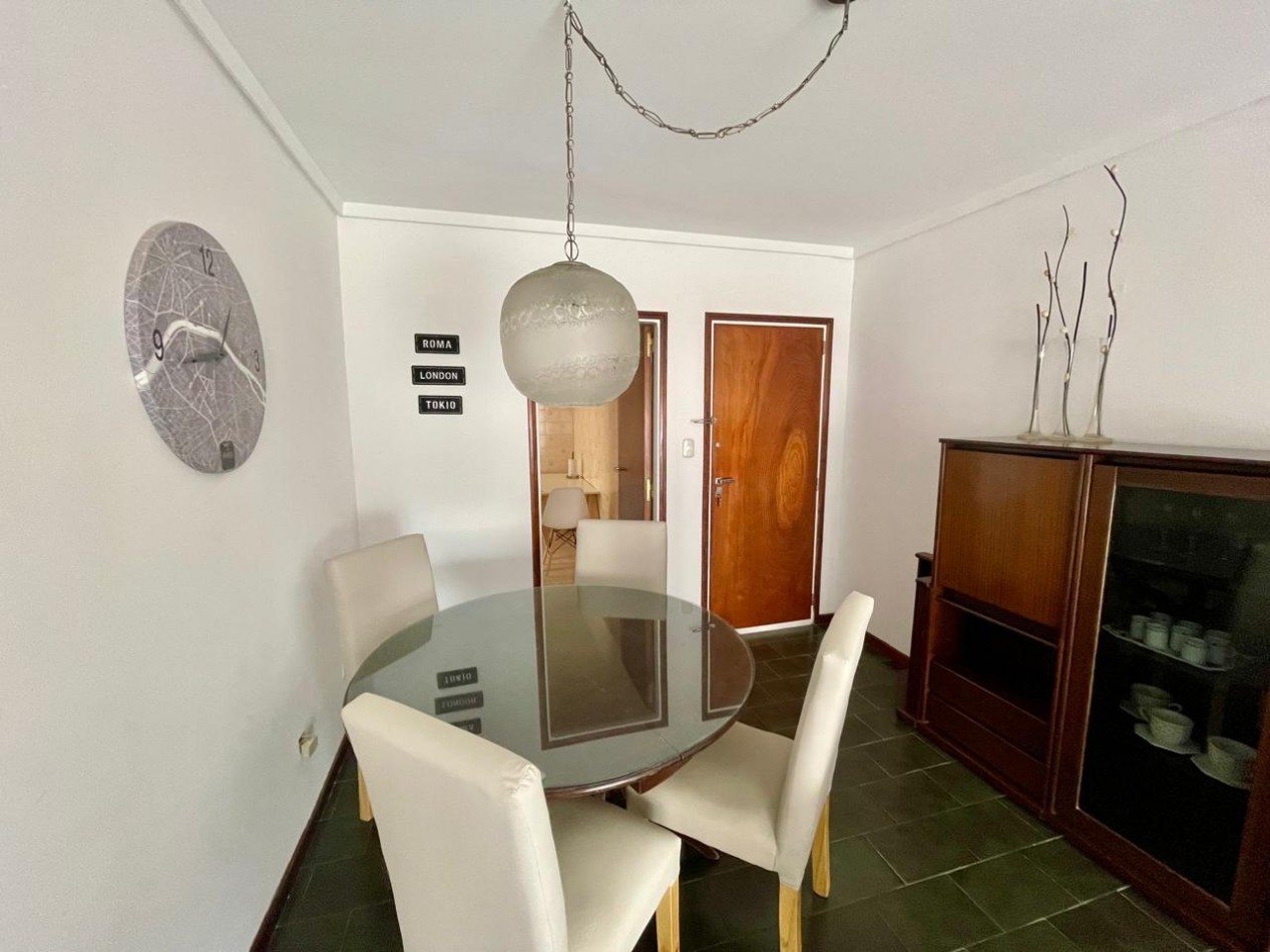 EN VENTA - 3 AMBIENTES A LA CALLE - CON COCHERA - ZONA CENTRO 