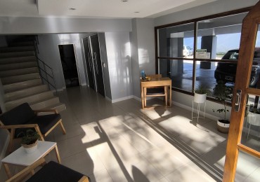 DEPTO 3 AMBIENTES CFTE CON ESPACIO DE COCHERA